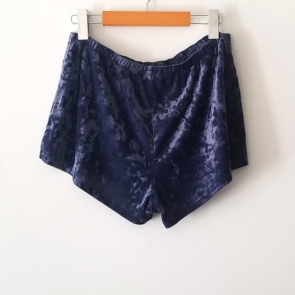 Aerie Navy Blue Crushed Velvet Sleep Shorts, Size Small - Picture 2 of 5
